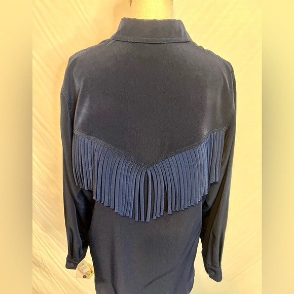 NWT Willowbend Navy Western women’s Button Down top…size L - Picture 7 of 7